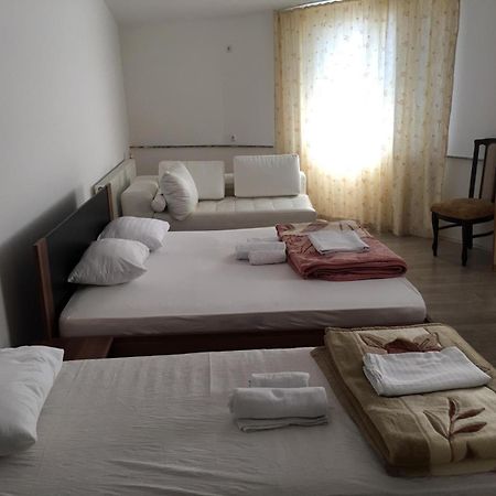 Hotel Diplomat ستروغا المظهر الخارجي الصورة