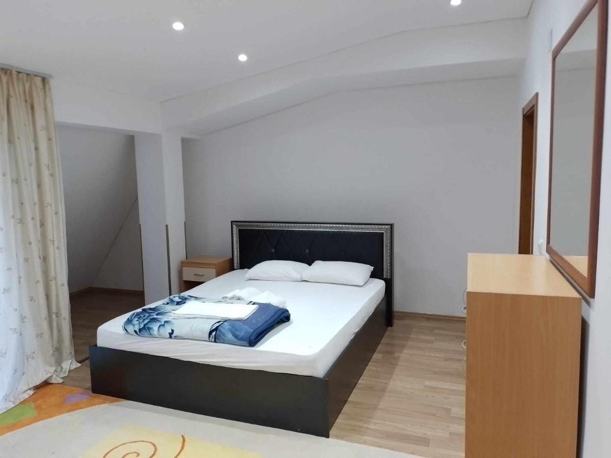 Hotel Diplomat ستروغا المظهر الخارجي الصورة