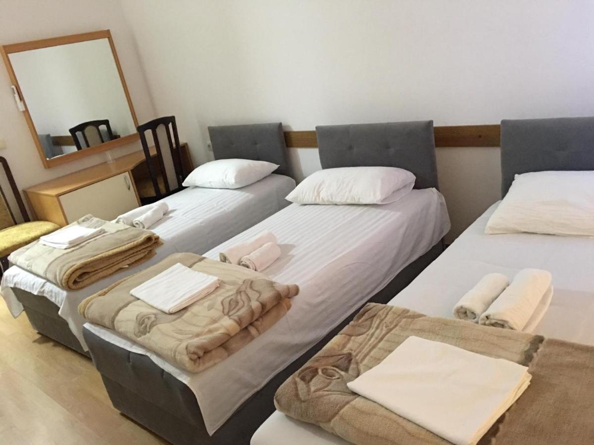 Hotel Diplomat ستروغا المظهر الخارجي الصورة