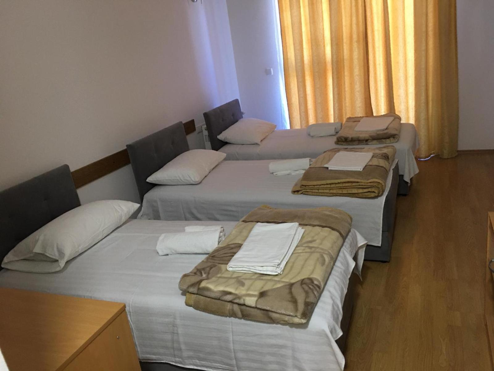 Hotel Diplomat ستروغا المظهر الخارجي الصورة